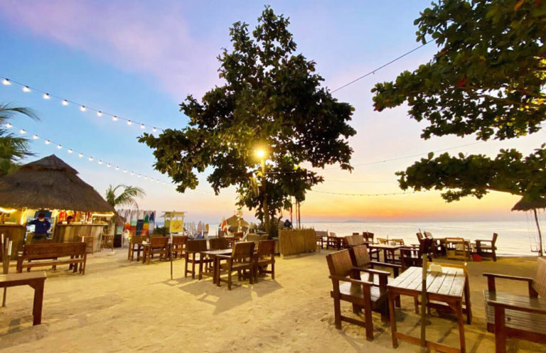 SafeHouse Rehab Thailand Stage 3 Bang Saen Beach Restaurant